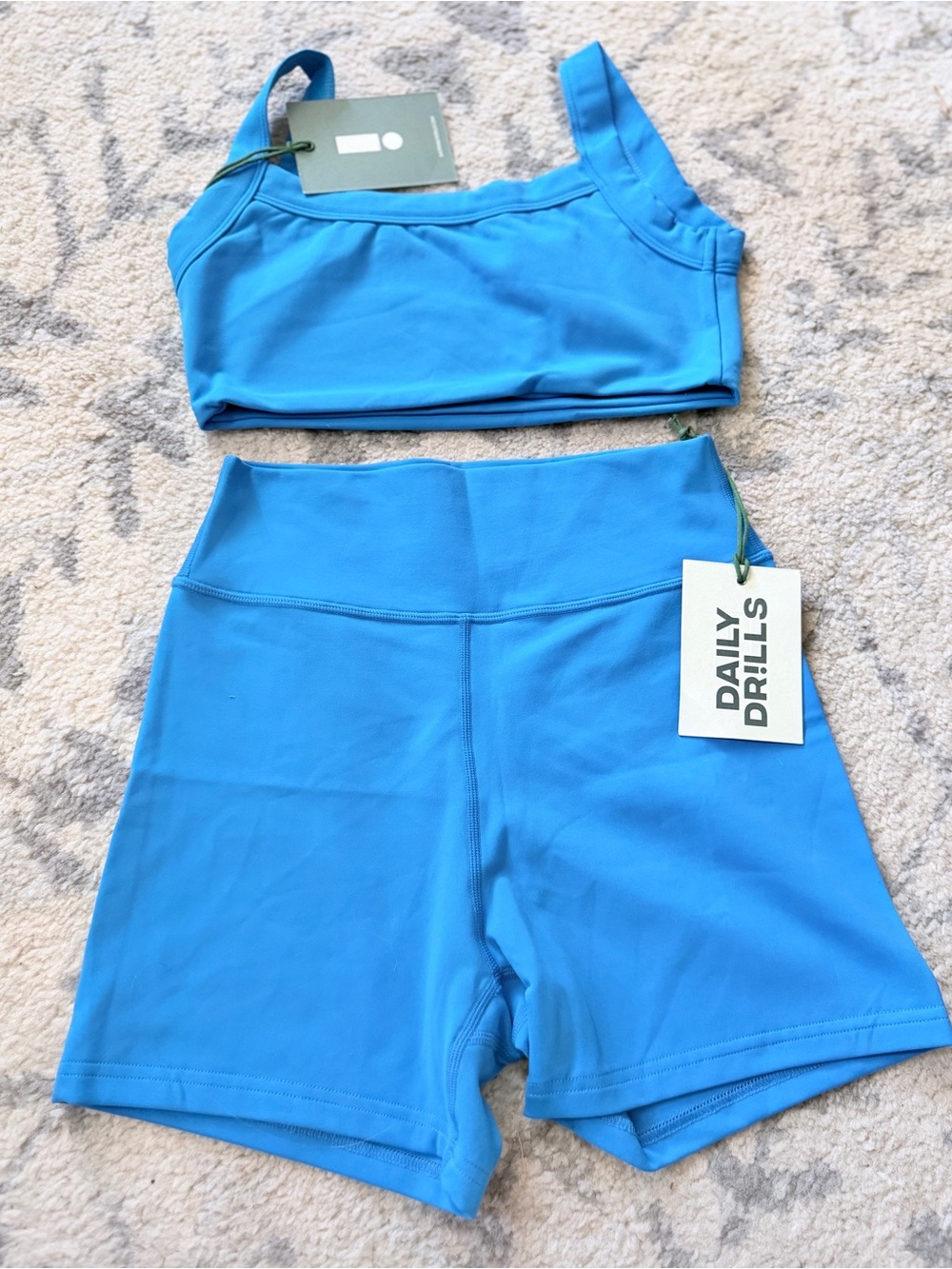 Daily Drills CHILL! V SHORTIE SHORTS and BRA - Tide - Picture 2 of 5